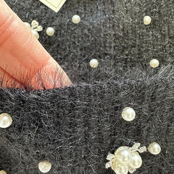 NWT! Black Pearl Bling One Size Fits Most Women’s Pom Pom Knit Beanie (K0077) - Picture 3 of 10